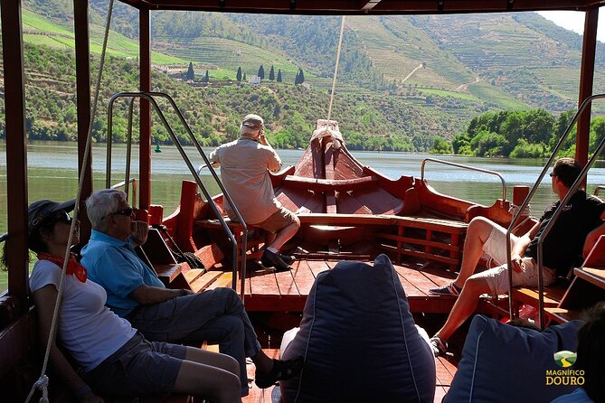 2-hour Rabelo Boat tour in Pinhão - What you’ll see: terraces, estates, and changing views on return