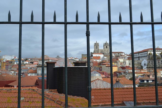 3-Hour Porto Jewish Heritage Walking Tour with Local Guide - Sao Bento da Vitoria and Nossa Senhora da Vitoria: memorials you can’t ignore