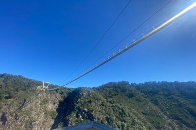 516 Arouca Bridge & Paiva Walkways Tour with Lunch from Porto - Crossing the 175 m 516 Arouca Bridge: thrill with safety briefings