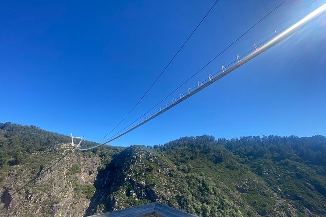 516 Arouca Bridge & Paiva Walkways Tour with Lunch from Porto - Crossing the 175 m 516 Arouca Bridge: thrill with safety briefings