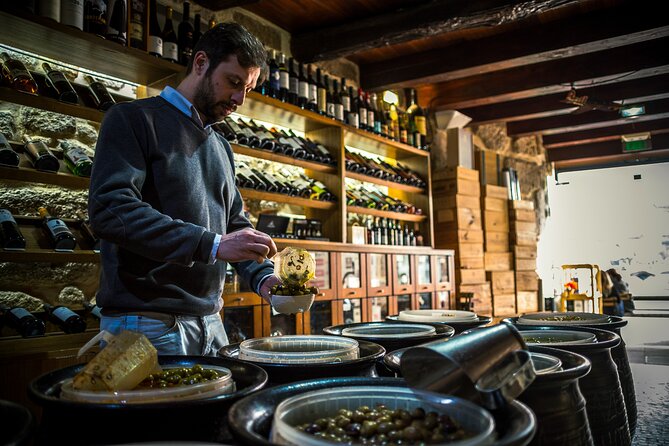 Beyond the Barrel: From Decadent to Down-home in the Heart of Porto - Price, Timing, and What Makes the Small-Group Format Work