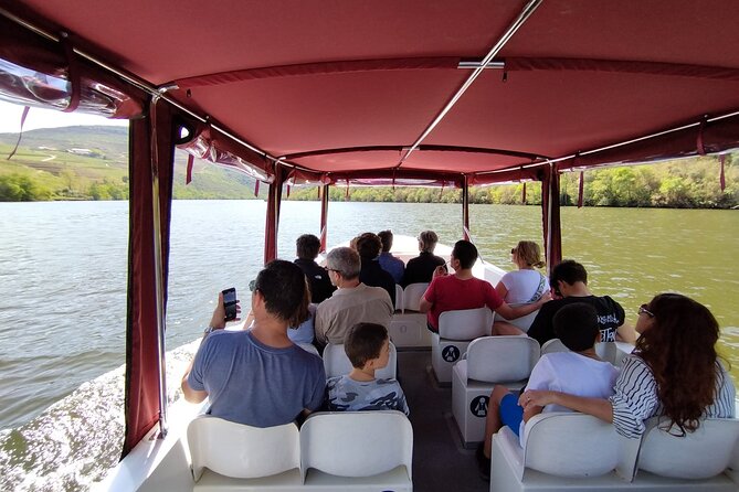 Boat tour 50min through the river Douro in Pinhão - Key things I think are worth your attention