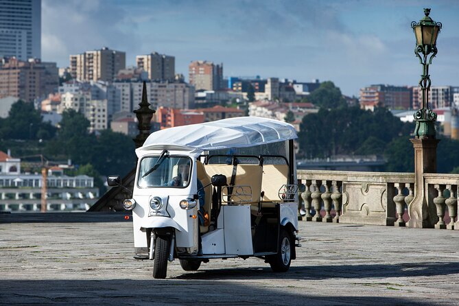 Discover Porto's Highlights on a 2-Hour Private Electric Tuk Tuk - Where you start: the meeting point and how to plan your timing