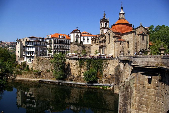 Douro Valley Tour: Wine Tasting River Cruise and Lunch from Porto - Pinhão and the Golden River Moment