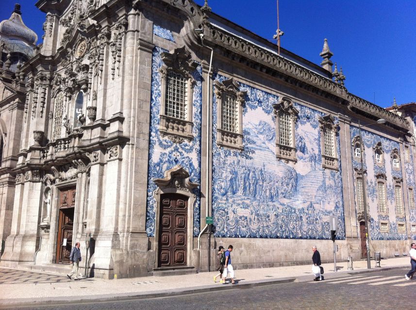 Essential Porto Walking Tour - Starting at Praça Gomes Teixeira: your fast orientation point