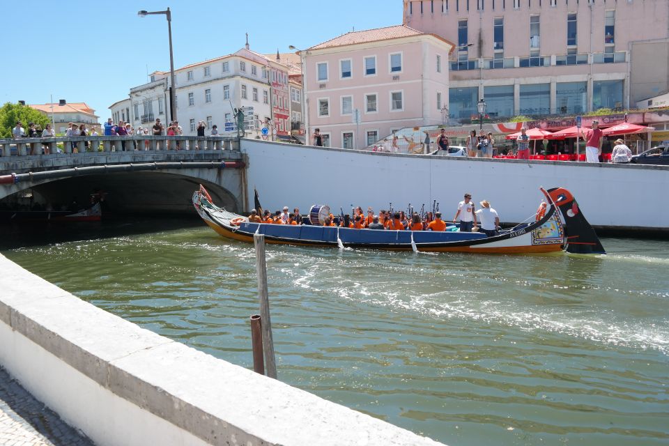From Porto: Aveiro Half-Day Tour with 1-Hour Cruise - Should you book this Aveiro and Costa Nova half-day tour?