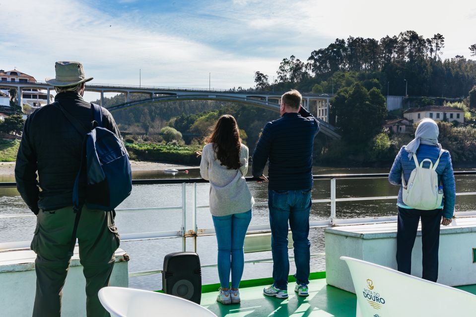 From Porto: Douro River Cruise to Régua with Lunch - Breakfast and Lunch Onboard: Value You Can Taste