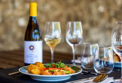 From Porto: Douro Valley w/ Boat Tour, Wine Tasting & Lunch - Hitting Peso da Régua: breaks, photos, and settling into the valley