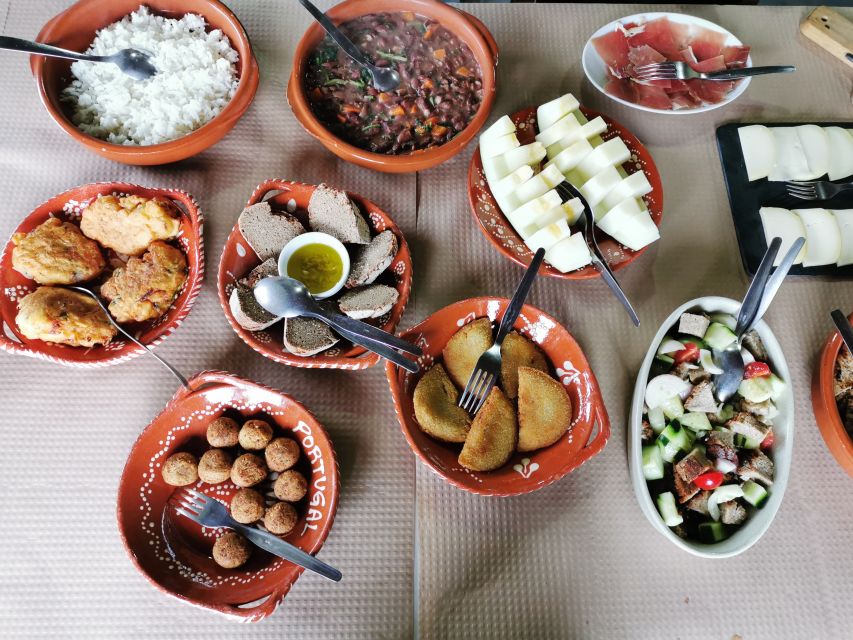 From Porto: Peneda-Gerês National Park Tour with Lunch - Lunch time in the mountains: traditional Portuguese food with wine
