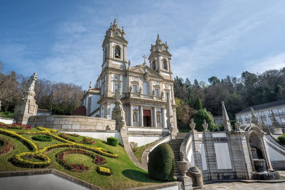 From Porto: Viana do Castelo, Braga and Guimarães Day Tour - Viana do Castelo and Santa Luzia: church views first, then town time