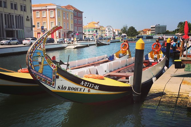 Full Day Tour from Porto to Coimbra and Aveiro with River Cruise - Aveiro’s Ria de Aveiro Cruise: The Moliceiro Boat Moment