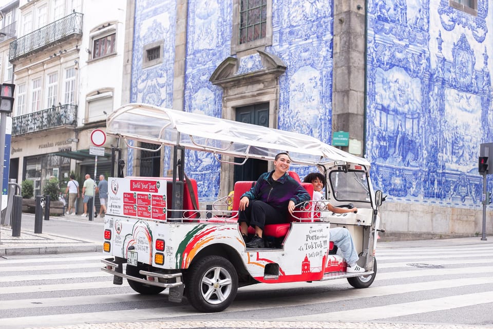 Oporto Tuk-Tuk Tour: Fast, Fun & Flexible – 1H to Full Day! - Bolhão Market: where the food tips start to pay off