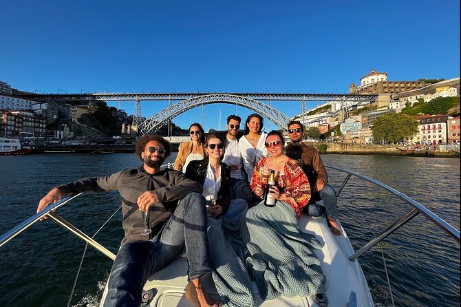 Port : 6 Bridges Private Yacht Cruise with Local Wine & Snacks - The Wine-and-Snacks Setup: How to Get the Most from It