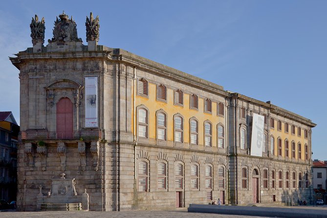 Porto: 2-Hour City Highlights Segway Tour - Guided Experience - São Bento Station’s azulejos: blue-and-white storytelling you can actually see