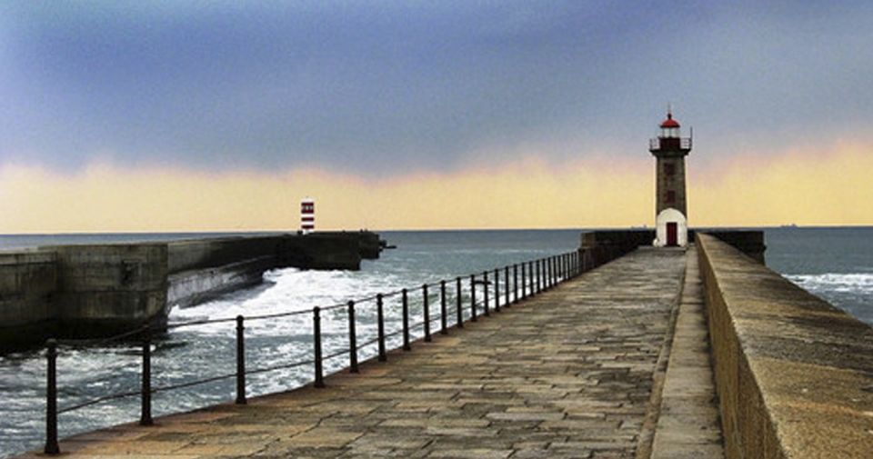 Porto: 3-Hour Bike Tour - Castelo Do Queijo (Cheese Castle) remains: the quirky stop you’ll be glad you didn’t skip