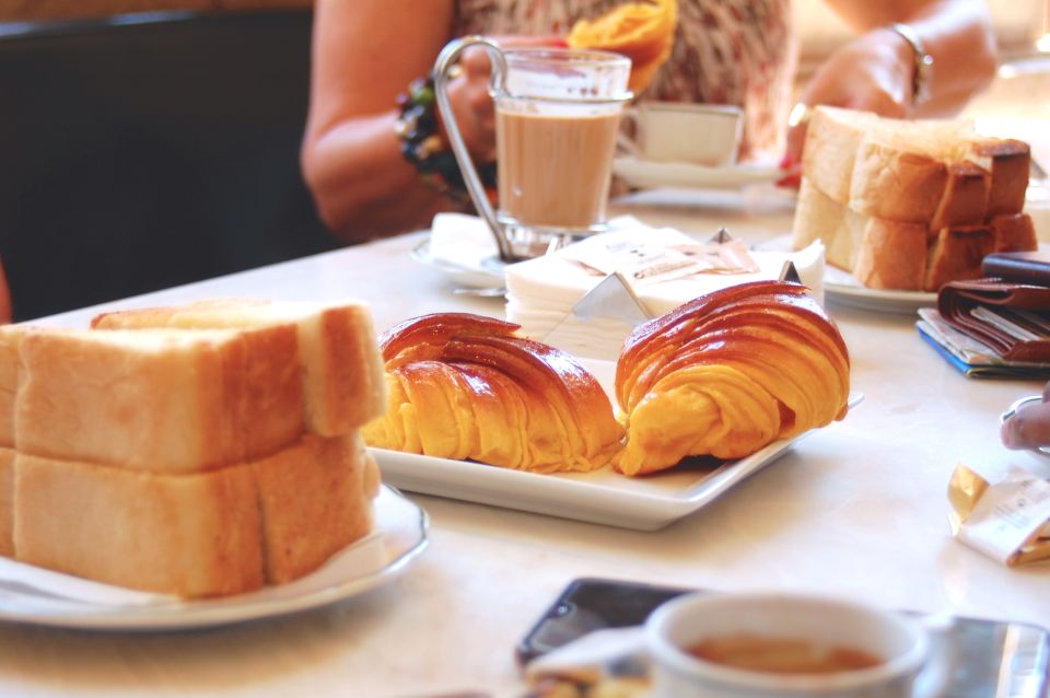 Porto: 3-Hour Food Tour - Lunch at a Porto Bar or Restaurant: Comfort Food With Drinks