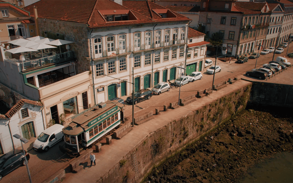 Porto: 5D Flight over de City for all family. - Price and Value: Is $14 Worth a Short Ride?
