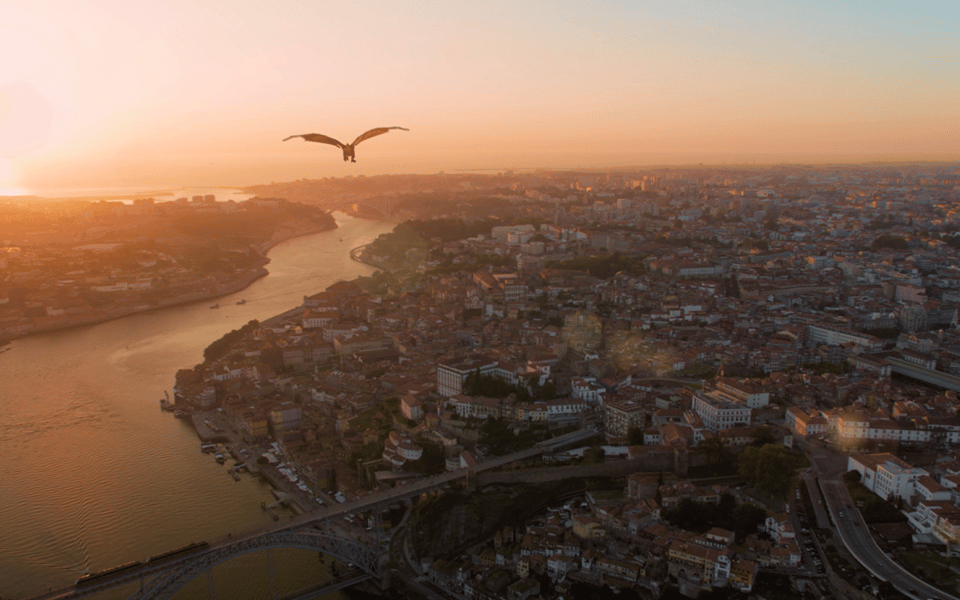 Porto: 5D Flight over de City for all family. - FAQ