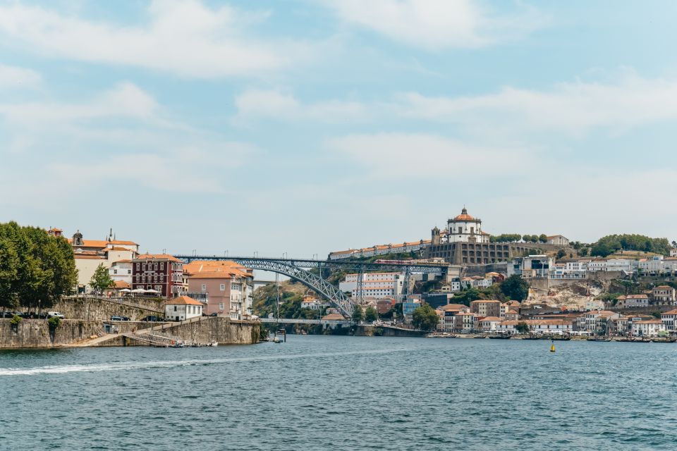 Porto: 6 Bridges Douro River Cruise - FAQ
