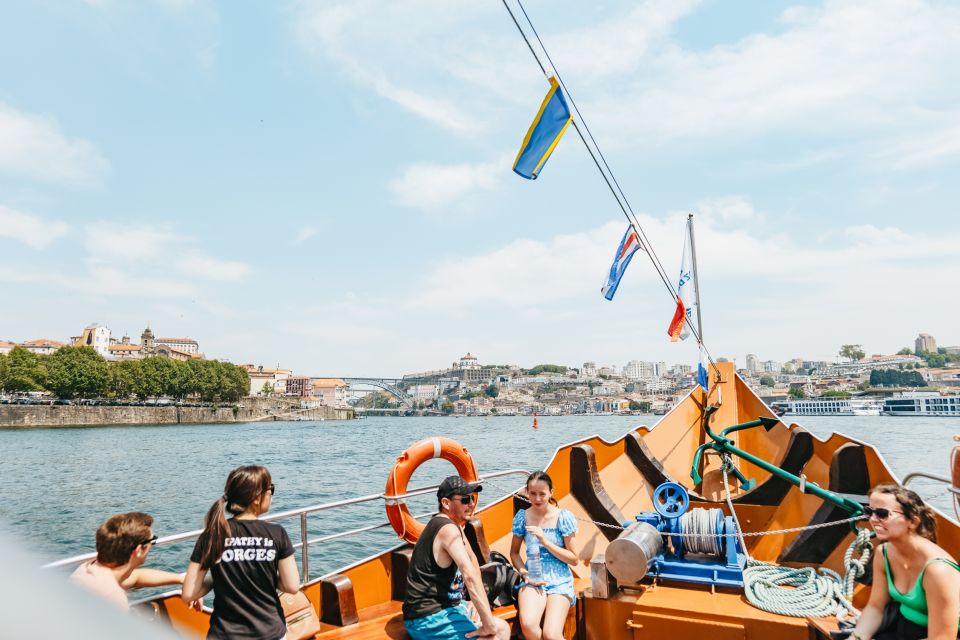 Porto: 6 Bridges Douro River Cruise - Views and seating: where to stand for the best shots