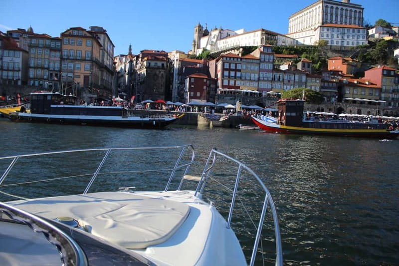 Porto: 6 Bridges Yacht Cruise with Local Wine & Snacks - Food, wine, and snacks that feel built for the ride