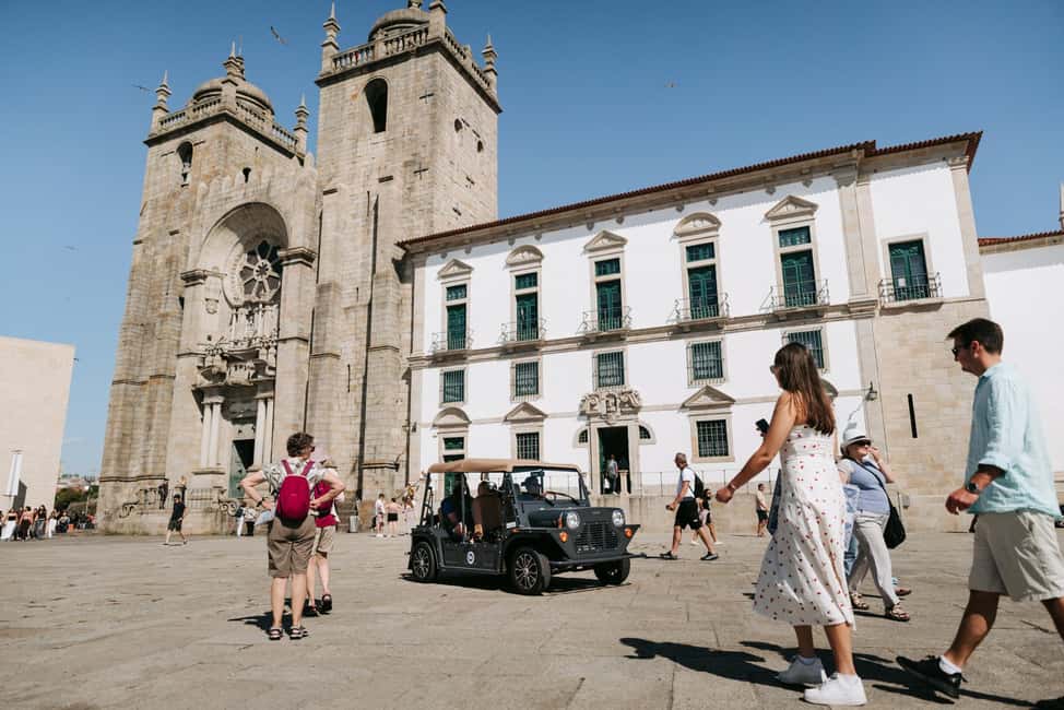 Porto and Foz: Private Douro City Tour in an Electric Ford T - Meeting up and timing: what you’ll actually cover in 1.5–2 hours