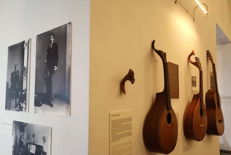 Porto: Authentic Fado Show, Port Wine & Handmade Instruments - Tips to Enjoy the Show Without Stress