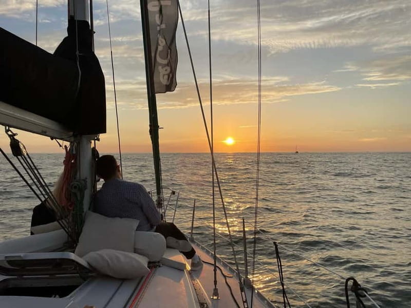 Porto: Best Charming Sailboat Cruise Sunset - Small-group comfort, and the one thing to take seriously