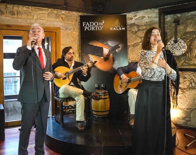 Porto: Cálem Cellar Tour, Fado Show & Wine Tasting - Quick hits