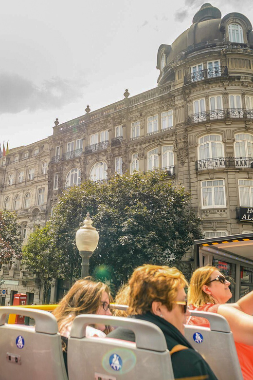 Porto: City Sightseeing Hop-On Hop-Off Bus Tour - Blue Line Stops: Yeatman to the Wine and Church Time Savers
