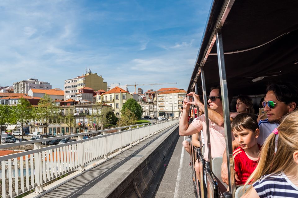 Porto: City Train Tour, River Cruise & Wine Cellar - Sé to the wine cellar by Magic Train: an easy way to dodge Porto’s hills