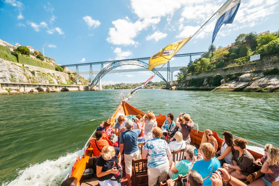 Porto: City Train Tour, River Cruise & Wine Cellar - The Magic Train city loop: monuments plus built-in orientation