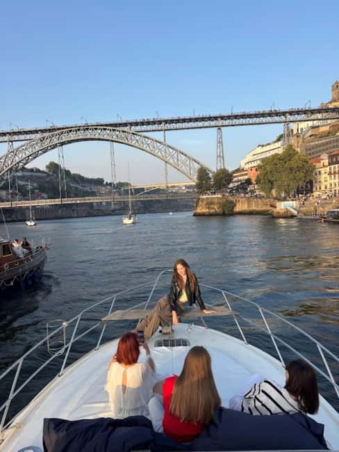 Porto: City Views or Sunset Tour with Drinks - Porto and Gaia from the water: architecture you can actually read