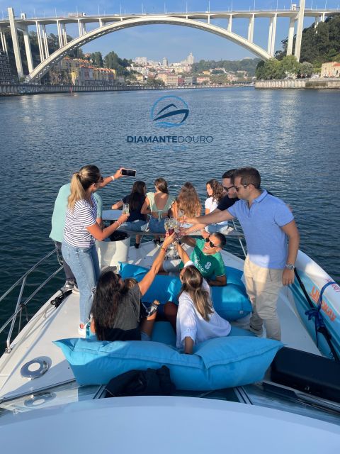 Porto: City Views or Sunset Tour with Drinks - Dom Luís Bridge: the short land stop that matters