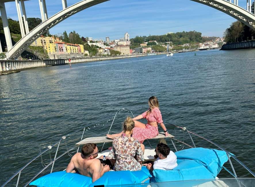 Porto: City Views or Sunset Tour with Drinks - Meeting Marina da Afurada and getting oriented fast