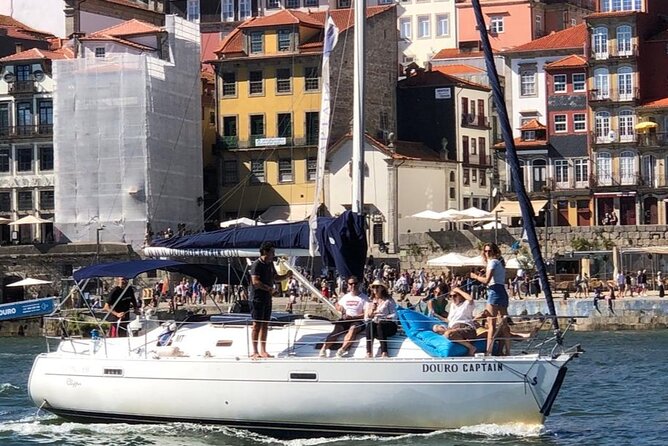 Porto: Cruzeiro privado rio douro até 8 pessoas com wine tasting - The 2-Hour Route: Pontes, Ribeirinha Views, and a Chance at the Atlantic