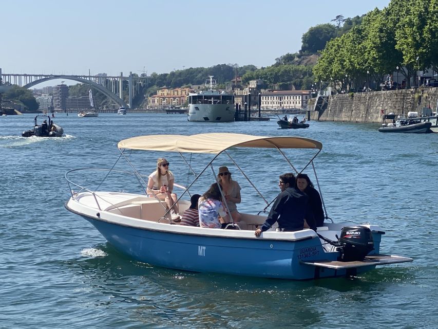 Porto: Douro River Boat Cruise with Port Wine Tasting - Ribeira and Gaia: the river’s two-city conversation