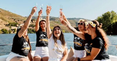 Porto: Douro Valley Full-Day Boat, Train, and Lunch Tour - Getting started at Trindade Domus: a smooth handoff