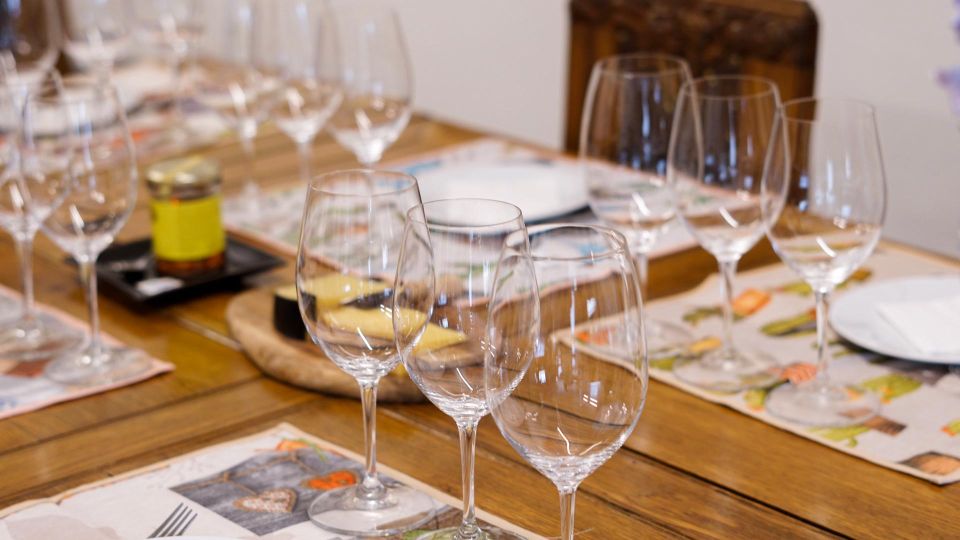 Porto: Evening Local Food Crawl with Drink Pairings - How Port Wine and Spirits Get Explained Without Turning Boring