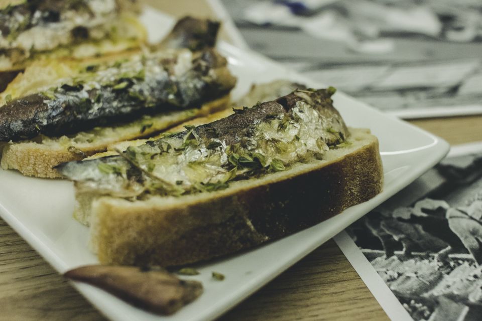 Porto: Evening Local Food Crawl with Drink Pairings - Starting at Monumento aos Mortos da Grande Guerra: Logistics That Matter