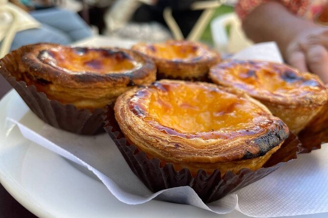Porto Food Half-Day Tour - How the guide makes this feel intimate (and not scripted)