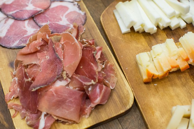 Porto Food & Wine Tasting Tour with Lunch or Dinner Option - Who Should Book This Tour (and Who Might Skip It)