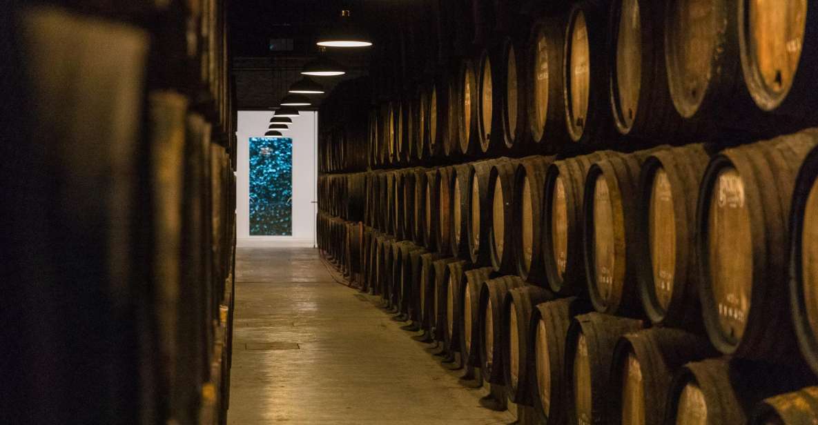 Porto: Guided Tour and Tasting of 3 Port Wines at Poças - Key things I’d circle on your Porto map