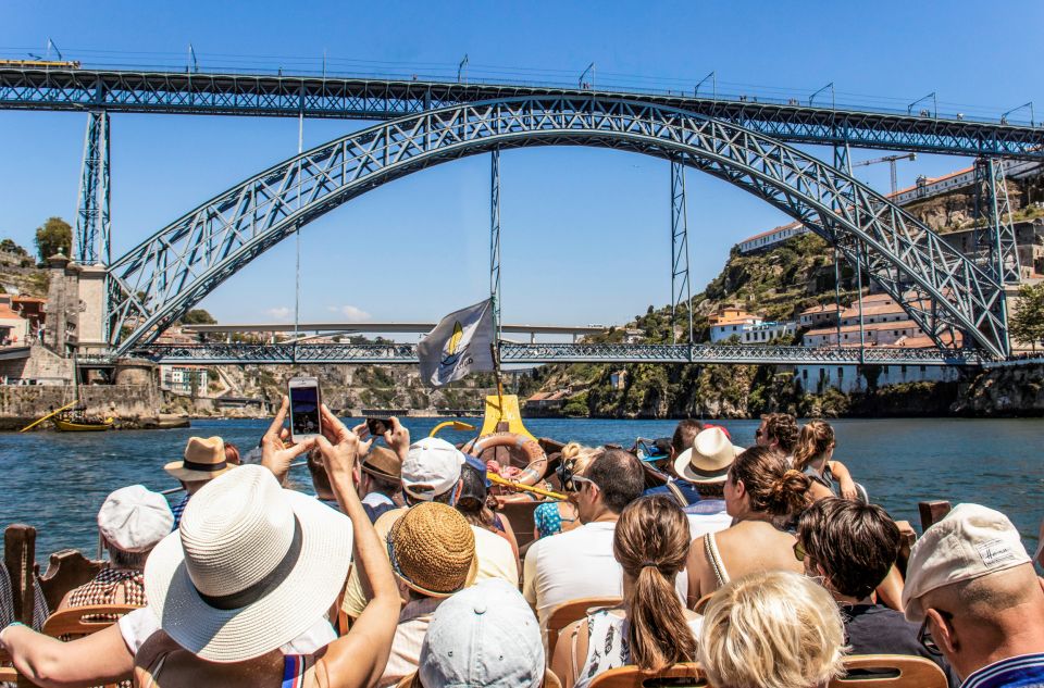 Porto: Guided Tour by Tuk-Tuk & Optional Douro River Cruise - Porto Cathedral area, Miragaia, and Stock Market Palace on the way to the river