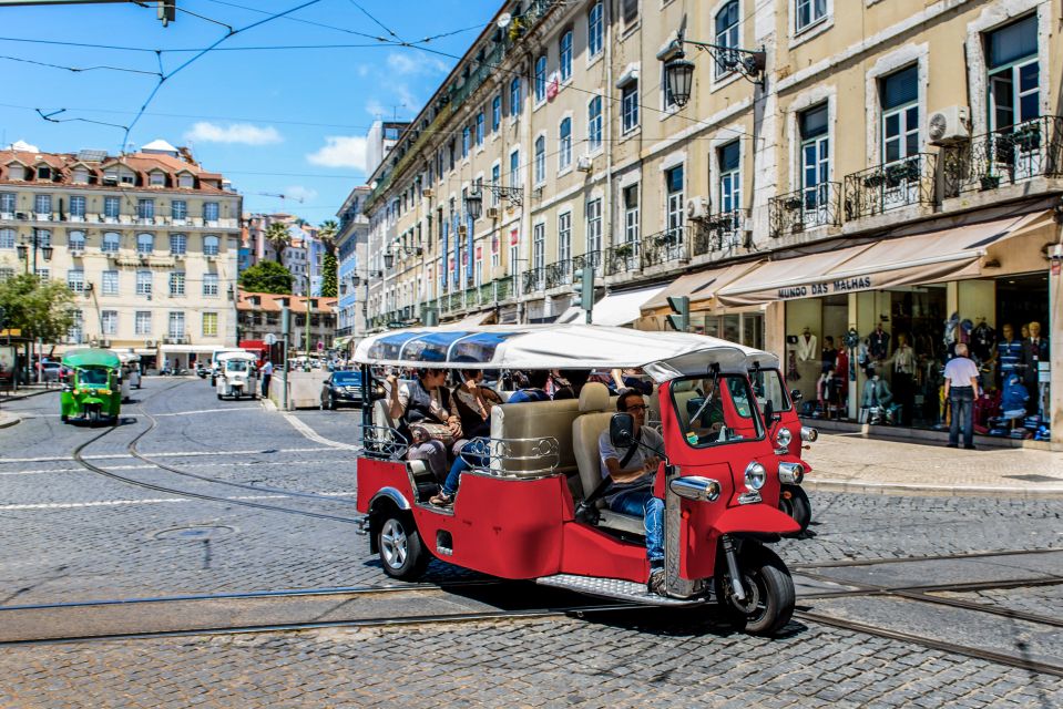 Porto: Guided Tour by Tuk-Tuk & Optional Douro River Cruise - Rain, comfort, and the real feel of riding in a tuk-tuk