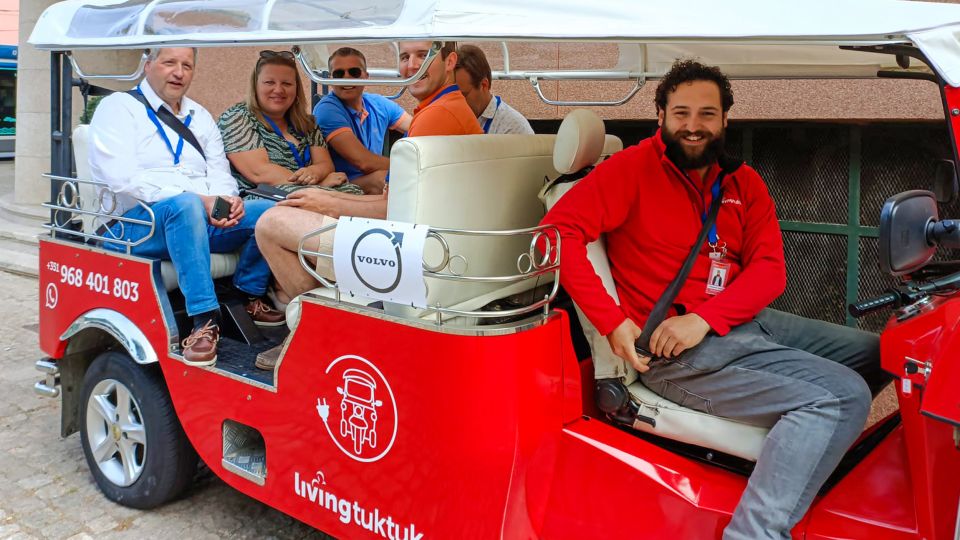 Porto: Guided Tour by Tuk-Tuk & Optional Douro River Cruise - Tour pace, group style, and what your guide adds