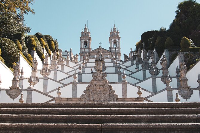 Porto: Guimaraes & Braga Small Group Tour with Lunch and Tickets - Stop 1: Bom Jesus do Monte and its famous stairway views