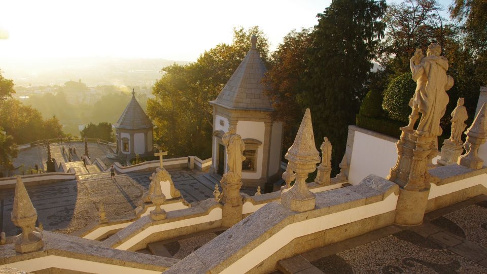 Porto: Guimarães & Braga Tour with Entry Tickets and Lunch - Guimarães first: medieval streets and the UNESCO feeling