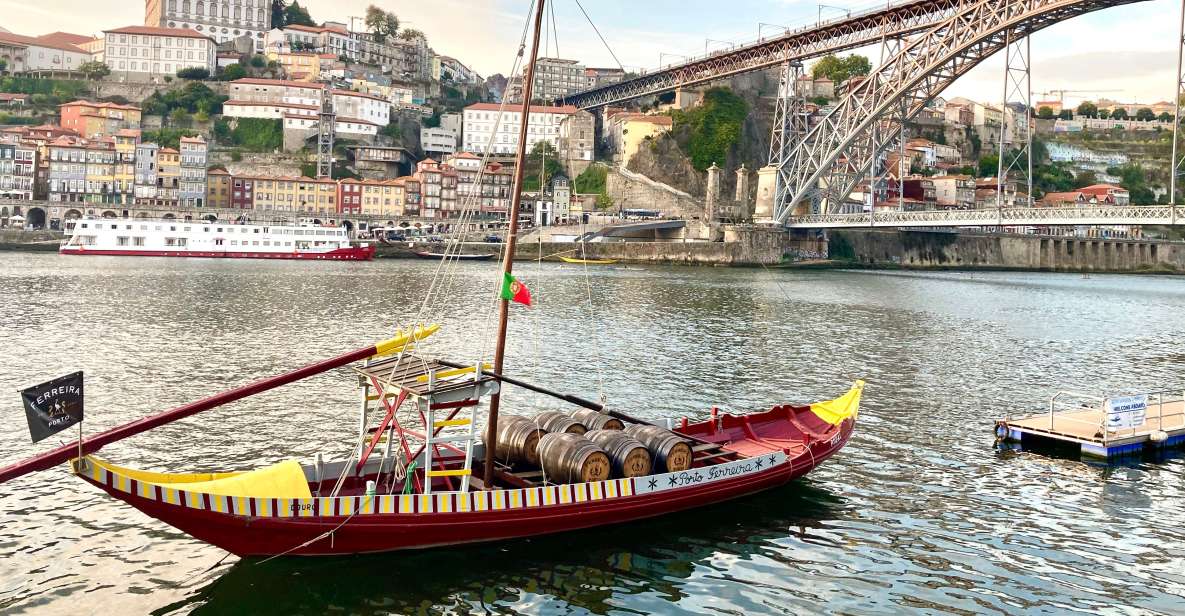 Porto: Highlights & hidden gems Walk - max 10 - Rua das Flores and the “small changes” that make Porto feel local