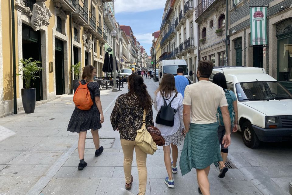 Porto: Historical Center Walking Tour - Virtudes Gardens Picnic Option: What You Get and How to Use It